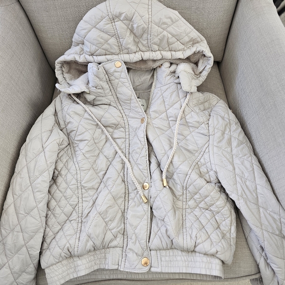 Haute Monde Los Angeles Cream Hooded Puffer Jacket, Cropped, Size Small - Picture 2 of 8
